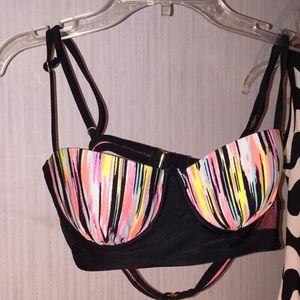 Colorful swim top never worn
